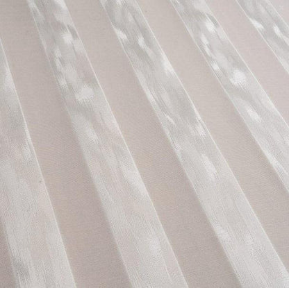 Shell - Hertfordshire By Charles Parsons Interiors || In Stitches Soft Furnishings